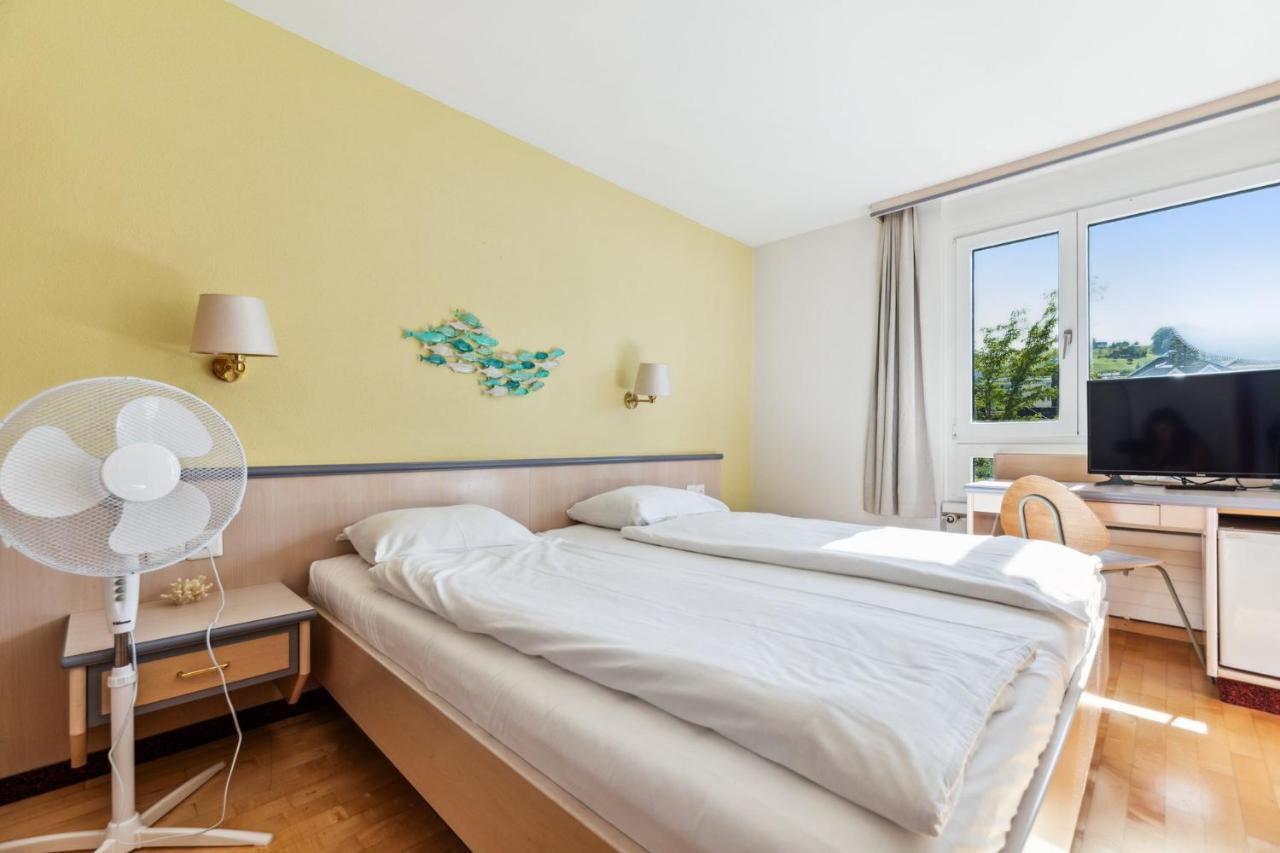 Becozy Du Lac Self-Check In Hotel Riviera Edition เวเดนส์วิล ภายนอก รูปภาพ