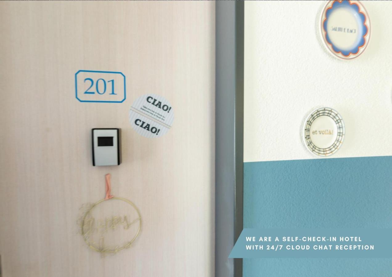 Becozy Du Lac Self-Check In Hotel Riviera Edition เวเดนส์วิล ภายนอก รูปภาพ